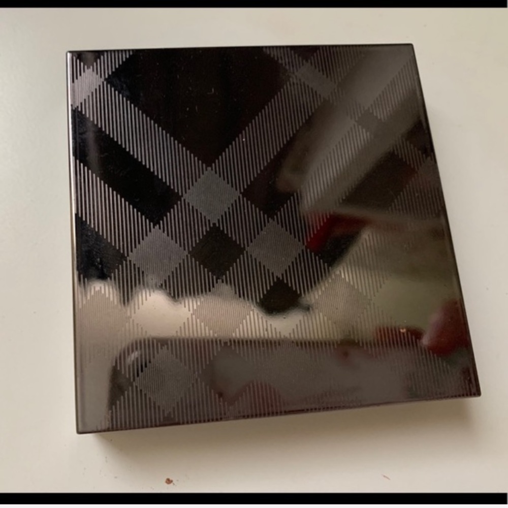 Makeup Burberry blush in peony col:04 - Picture 3 of 4